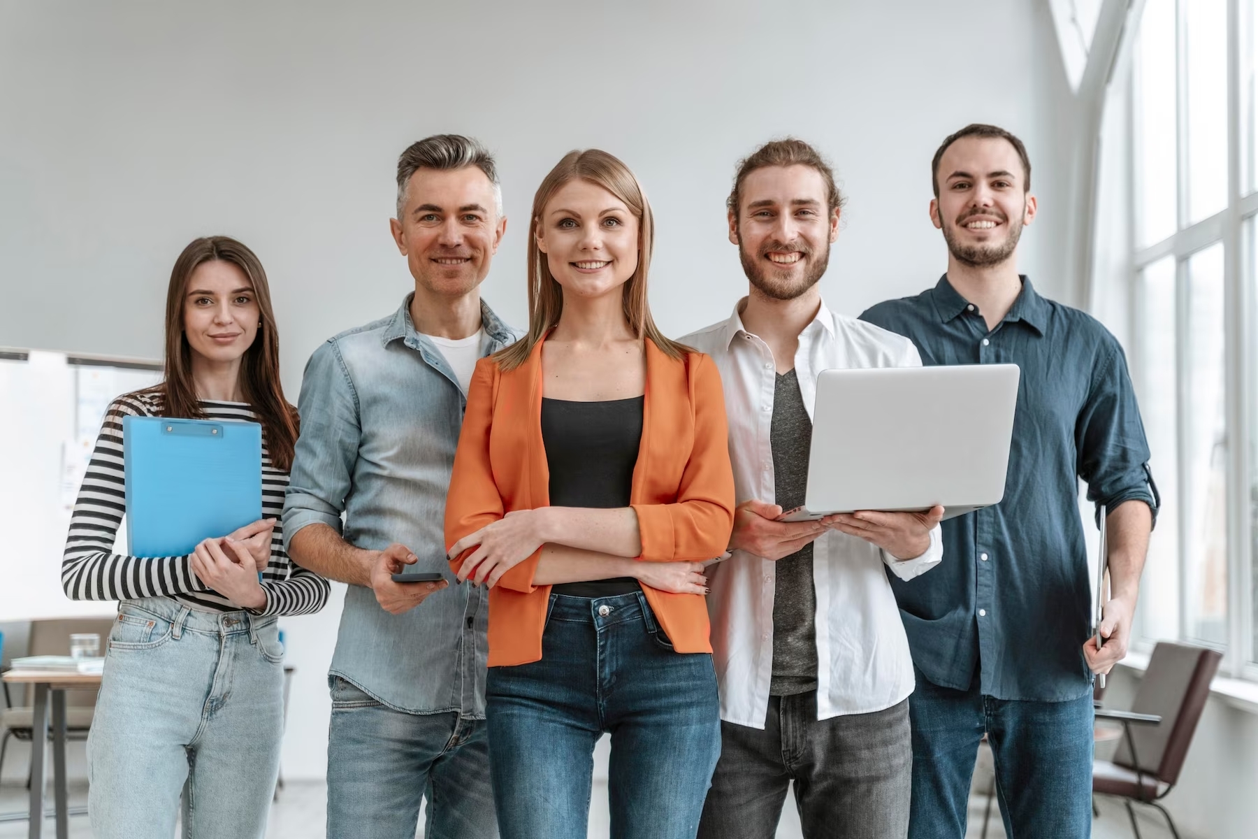 businesspeople-office-meeting_23-2148908967